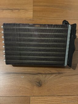 Radiátor topení VALEO 1J1 819 031 A - 2