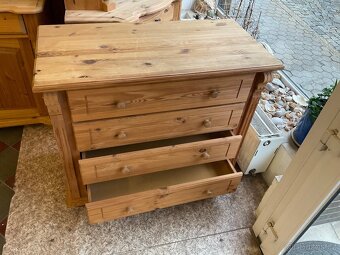 Šuplíková komoda borovice rezervováno - 2