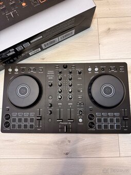 Pioneer DJ DDJ-FLX4 / Mixážní pult - 2