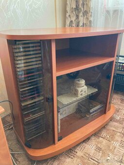 Televizní stolek - 2