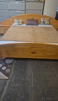 Postel 180x200 s rošty a matrací - 2