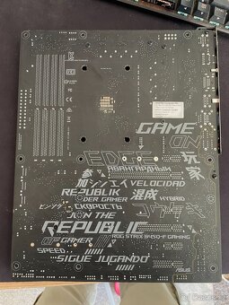 ASUS ROG STRIX B450-F - 2