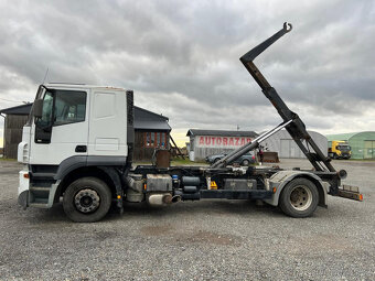 Hákový nosič IVECO AT190S36, r.v. 2004 - 2