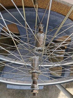 2 kola z invalidního vozíku - 2