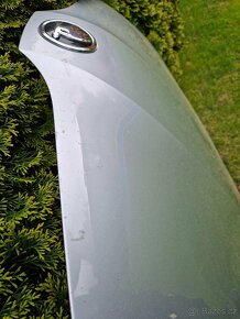 Škoda Octavia 3 kapota - 2