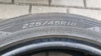 225/45/18 letni - 2