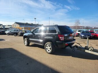 Jeep Grand Cherokee 3.0 CRDi, 160kw a podvalník. - 2