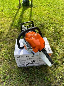 Nová benzínová motorová pila STIHL MS182 - 2