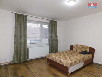 Prodej rodinného domu, 302 m², Čelákovice, ul. Jiráskova - 2