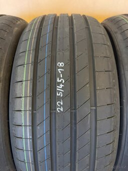 nové prémiové letní pneu 225/45-18 Goodyear, DOT 2724 - 2