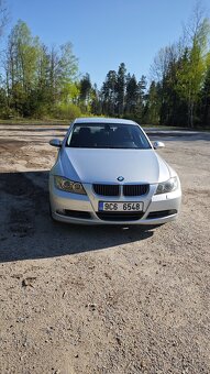 BMW E90 325i - 2