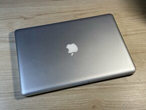 MacBook Pro 15" 2010 6GB RAM 250GB SSD - 2