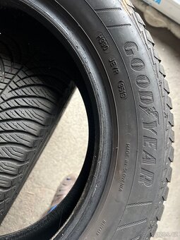 2x celoroční pneu 185/60/15 GoodYear - 2