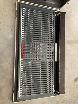 Soundcraft spirit monitor - 2