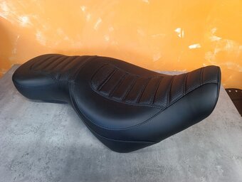 Sedlo Harley Davidson Softail Street Bob / Standard 107-114 - 2
