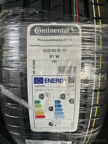 Prodám 1ks Continental premiumcontact 7. - 2