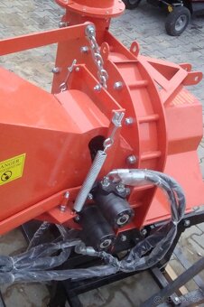 Štěpkovač WC-8 za traktor s hydraulikou - 2