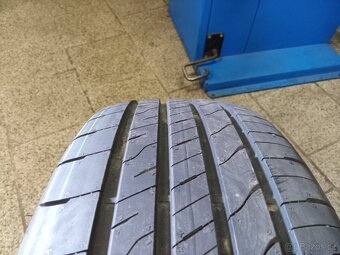 215/60 R17 Nové Goodyear letní - 2
