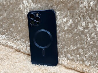 iPhone 12 Pro Max + příslušenství klidně prodám samostatě - 2
