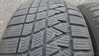 2ks Kumho WinterCraft WS71 235/55 R18 100H rok 2022 paradni - 2