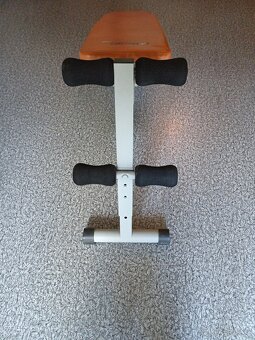 Posilovací polohovací lavice na břicho - 2