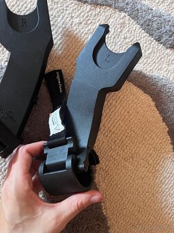 Easywalker adaptér na kočárek k uchycení autosedačky - 2