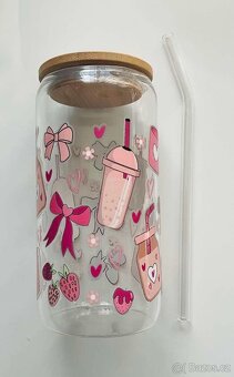 Sklenice s brčkem - 2