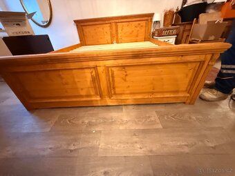 Nádherná postel z masivu 4cm , retro styl.205x210 - 2