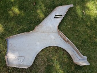 Levý zadní blatník škoda 105/120/130 M - 2