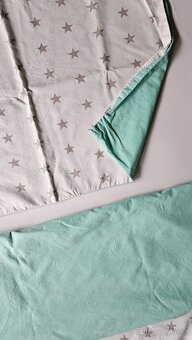 Dětské povlečení do postýlky - mint, bílá s hvězdičkami - 2