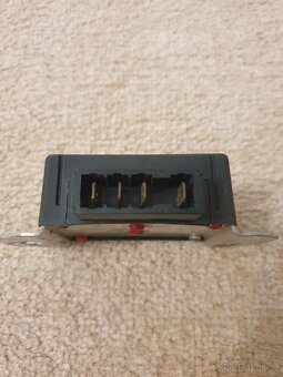 Regulátor, auto, 14V - 2