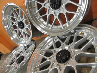 Alu Haxer R18 dvojrozměr - 2