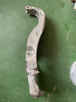 Těhlice Tesla S pravá přední - 2