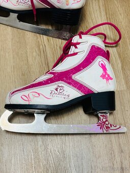 TOP stav - brusle Dancing Princess Barbie (32 EU, 21 cm) - 2