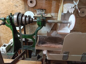 Stroj na broušení skla - 2