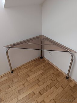 Rohový stůl - 2