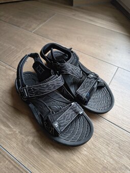 Dětské sandále, velikost 37 - 2