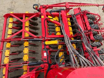 Secí stroj vaderstad rapid 6m - 2