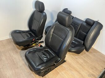 /// Sedačky Jaguar XF 2011/// - 2