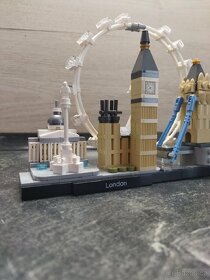 LEGO 21034 - 2