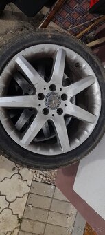 Kola mercedes R17 - 2