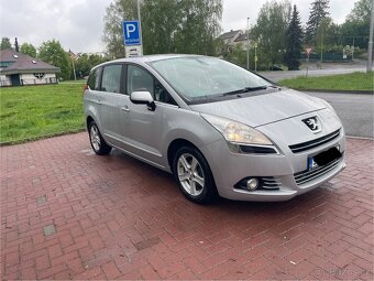 Peugeot 5008 1.6 HDi (82 kW), 2011 — 7místné - 2