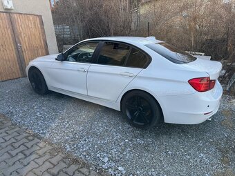 Bmw F30 320d 135kw automat - 2