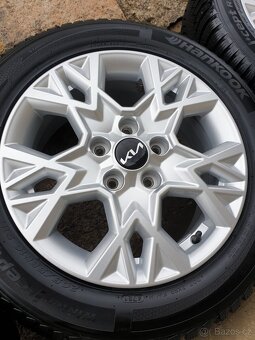 Kia Ceed 5x114,3 205/55/16 zimní - 2