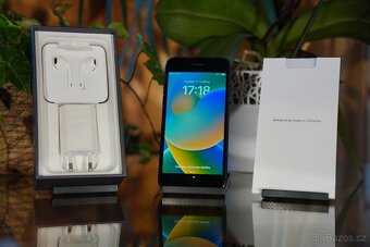 Iphone 8 64GB ves-šedý - 2