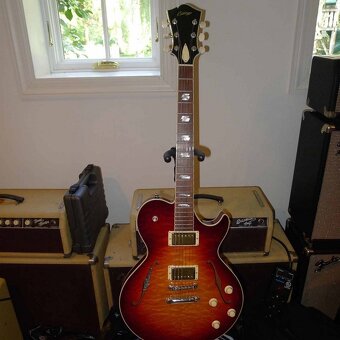 Collings SoCo Deluxe w Dark Cherry Sunburst Quilted Maple To - 2