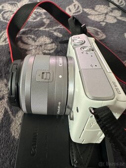 Canon EOS M10 White + EF-M 15-45mm F3.5 - 6.3 IS STM - 2