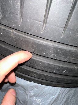 PIRELLI 245/40 R 19 P-ZERO (PZ4) LUXURY SALOON 94W FR S-I - 2