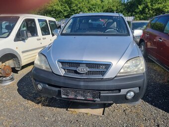 KIA SORENTO 2.5 CRDI - 2