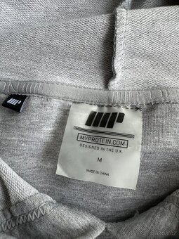 MyProtein mikina bez rukávů vel. M - 2